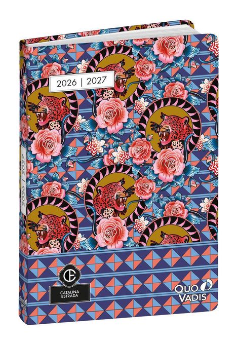 "2026 | 2027", "Catalina Estrada", "Quo Vadis". Illustration mit Leoparden, Rosen und geometrischen Mustern in kräftigen Farben.