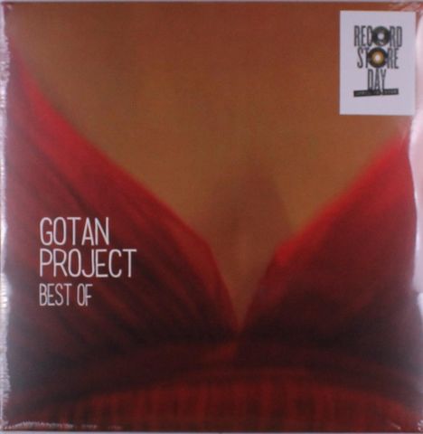 Text: "GOTAN PROJECT BEST OF". Oben links ein Logo. Bild zeigt roten Stoff auf beigem Hintergrund.