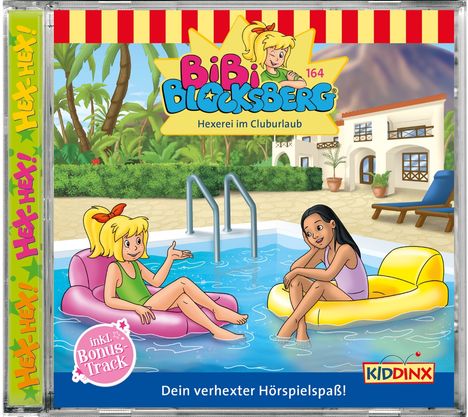 „BiBi Blocksberg 164 - Hexerei im Cluburlaub“. Zwei Mädchen sitzen in einem Pool auf Schwimmreifen.