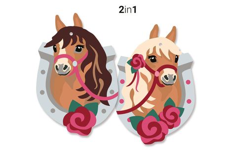 "2in1" und zwei Pferde-Illustrationen, umrahmt von Hufeisen und Rosen. Ein Pferd mit dunkler, das andere mit heller Mähne.