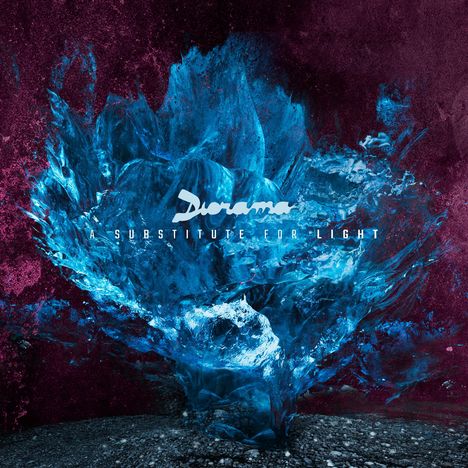 Text: "Diorama - A Substitute For Light." Eine abstrakte Darstellung mit blauen und violetten Farben, die an Eis erinnert.