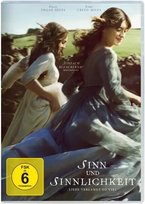 Zwei junge Frauen in historischer Kleidung laufen durch eine grüne Landschaft. Text: „Sinn und Sinnlichkeit. Liebe verlangt so viel.“