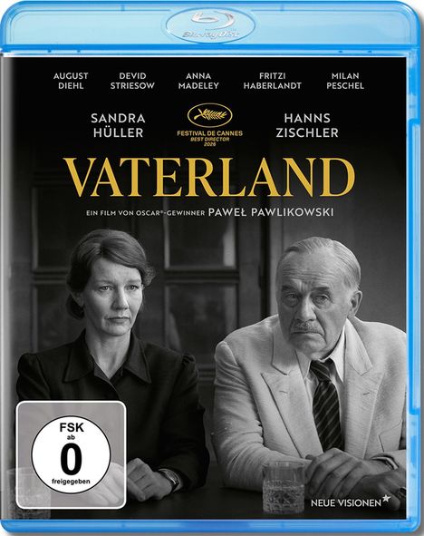 "Vaterland" Blu-ray mit Sandra Hüller, Hanns Zischler. FSK 0. Schwarz-weißes Foto von Mann und Frau an Tisch. Festival Cannes.