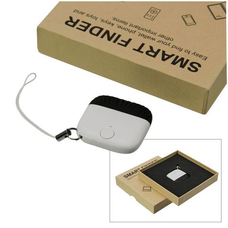 Text: "SMART FINDER", viereckiges Gerät mit schwarzer Oberseite und Schlaufe, daneben eine offene Verpackung.