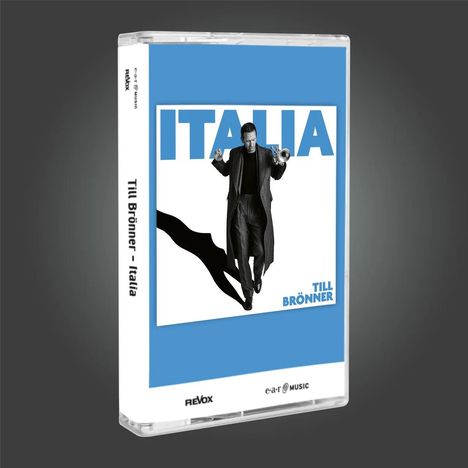 Text: "ITALIA" oben, "TILL BRÖNNER" unten. Ein Mann in schwarz-weiß mit Trompete und Schatten.