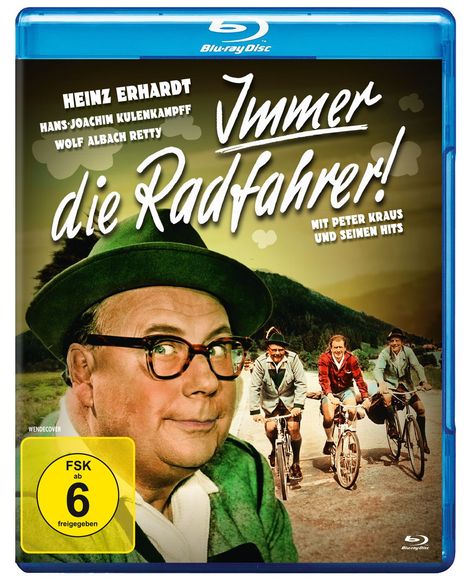 "Immer die Radfahrer!", Heinz Erhardt in Tracht mit drei Radfahrern im Hintergrund, FSK ab 6, Blu-ray-Hülle.