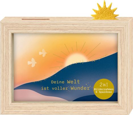 "Deine Welt ist voller Wunder." Zwei cremefarbene Vögel fliegen vor einem Sonnenaufgang in einer Holzkassettenrahmen.