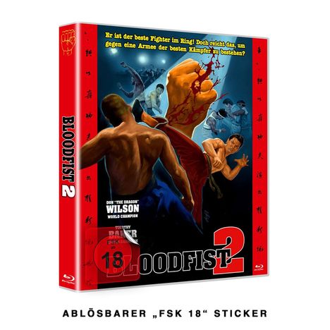 Der Text "Er ist der beste Fighter im Ring! Doch reicht das, um gegen eine Armee der besten Kämpfer zu bestehen?" erscheint. Auf der Verpackung eines Kampfsportfilms sind kämpfende Männer und eine große Faust dargestellt.