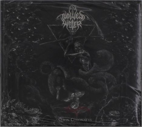 Oben: "Coldness Winter"-Logo. Unten: "Qayin Coronatus". Zwei Figuren, eine schlangeartige Kreatur in dunkler Umgebung.