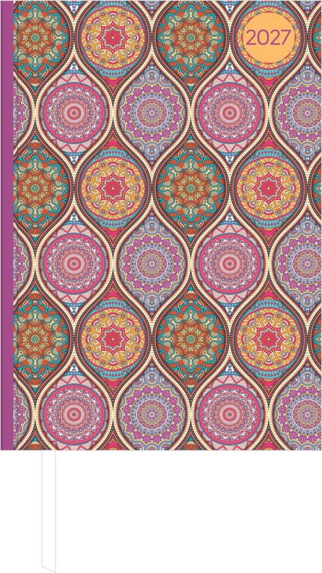 "2027" in einem gelben Kreis. Buntes, ornamentales Muster mit floralen Elementen, Rottöne dominieren.