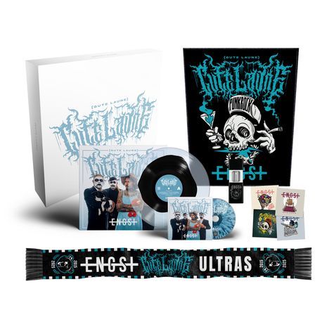 Texte: "[Gute Laune] ENGST ULTRAS". Zu sehen sind Platte, CD, Poster, Sticker, ein USB-Stick und ein Schal.
