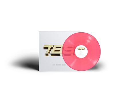 „TBS“ in goldener Schrift auf weißem Cover, „Das Weike Album“ unten, rosafarbene Vinyl-Schallplatte davor.