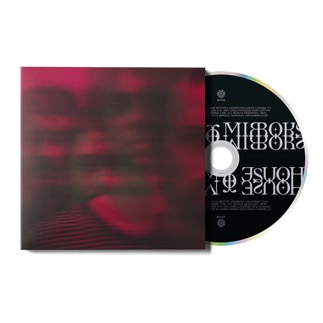 Ein verschwommenes Cover mit rotem und schwarzem Muster, daneben eine CD mit dem Text "HOUSE & MIRRORS" in markanter Schrift.