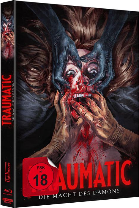 „TRAUMATIC: Die Macht des Dämons“, blutiges Gesicht mit zwei Händen, FSK ab 18, dunkles und intensives Coverdesign.