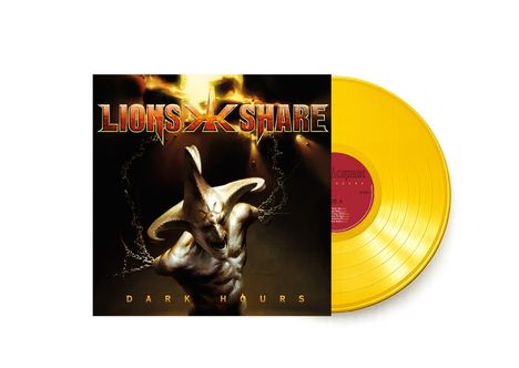 "LIONS SHARE" oben, "DARK HOURS" unten. Furchteinflößende Kreatur mit spitzen Hörnern auf einem Albumcover, gelbe Schallplatte.
