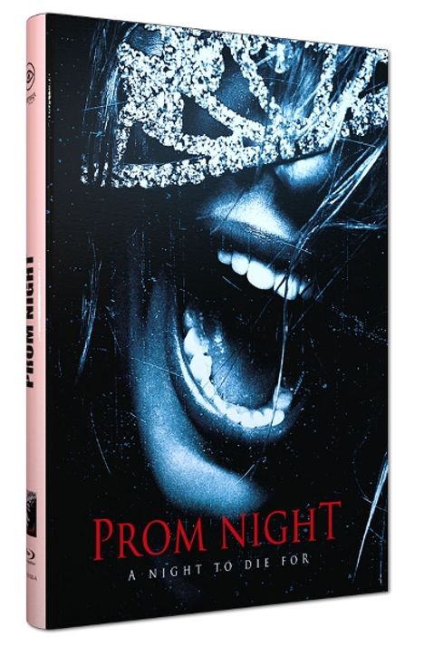 „PROM NIGHT“ in Rot unten. „A NIGHT TO DIE FOR“ darunter. Eine lachende Frau mit glitzernder Maske, dunkel gehalten.