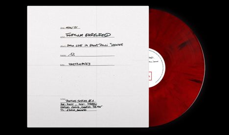 Datum: 11/04/25; Künstler: Joachim Giesbrecht; Album: Solo Live im Sankt Pauli Theater; Tracks: 12; EAN: 4262431896263. Eine Schallplatte in Rot.