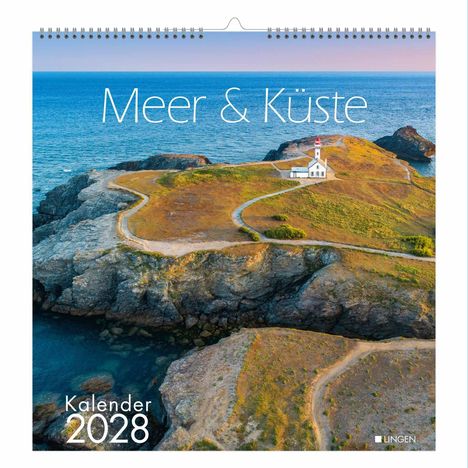 "Meer & Küste", "Kalender 2028". Eine Küstenlandschaft mit einem kleinen Leuchtturm auf einem felsigen Hügel.
