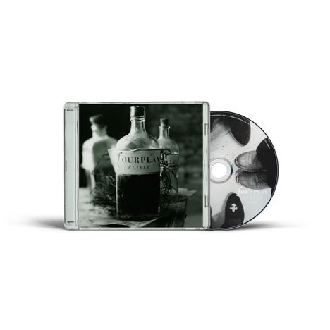 CD-Hülle mit der Aufschrift "Fourplay Elixir", zeigt Flaschen in Schwarz-Weiß. Die CD zeigt Schuhe.