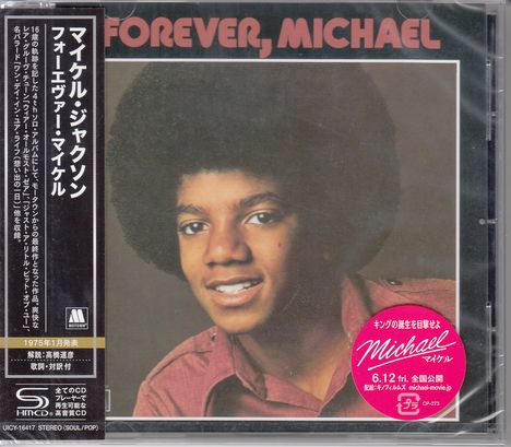 "FOREVER, MICHAEL" in großer Schrift. Porträt eines jungen Mannes mit Afrofrisur und rosa Hemd. Japanische Schriftzeichen links.