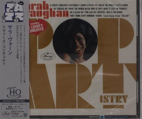Ein Albumcover mit dem Text "A Lover's Concerto", "Sarah Vaughan", Liedern und japanischen Schriftzeichen. Fotoporträt in der Mitte.