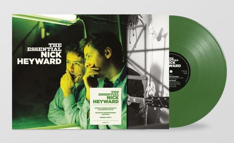 "The Essential Nick Heyward" steht auf einem Albumcover. Links sind zwei nachdenkliche Männer. Eine grüne Schallplatte ist rechts.