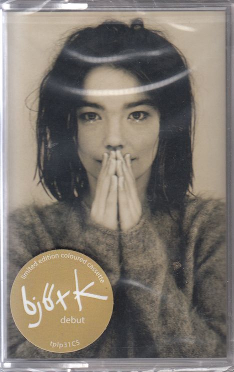 Björk: Debut, MC