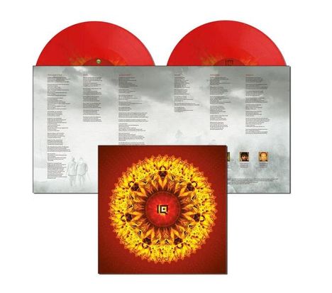 Texte beschreiben Lieder und Informationen. Zwei rote Schallplatten und ein farbenfrohes, mandalaartiges Cover sind sichtbar.