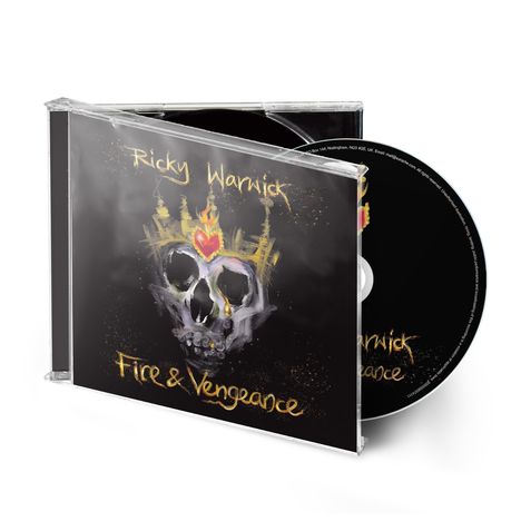 Text "Ricky Warwick" und "Fire & Vengeance". Cover: Totenkopf mit Krone und rotem Herz. CD-Hülle mit schwarzem Hintergrund.