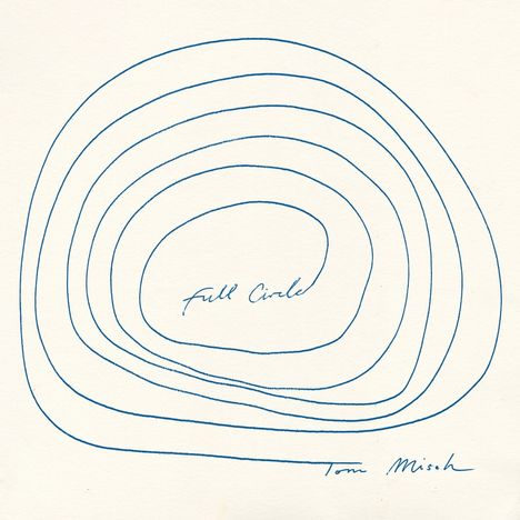 „Full Circle“ und „Tom Misch“ in geschwungener Schrift, umgeben von spiralförmigen blauen Linien. Minimalistische Illustration.