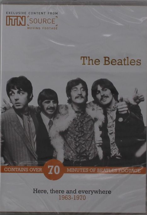 "The Beatles", enthält über 70 Minuten Filmaufnahmen, 1963-1970. Schwarz-Weiß-Foto von vier Männern in Anzügen.