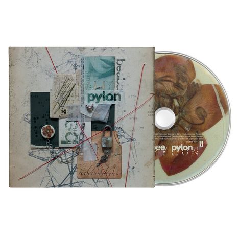 Texte: "pylon", "bee". Collage aus Papierstücken, Ketten, Fäden. CD mit braunem Muster rechts.