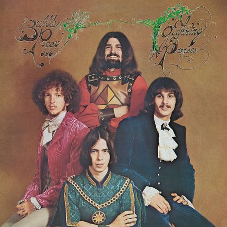 "Bubble Puppy" und "A Gathering of Promises" in geschwungener Schrift, vier Männer in bunten, dekorativen Outfits.