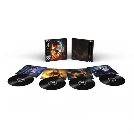 Box mit Bildern von Charakteren, darunter Schallplatten und Cover-Artworks. Science-Fiction-Thema.