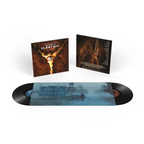 "Return to Silent Hill", "Welcome to Silent Hill". Zwei Plattencover und zwei Schallplatten mit düsteren, nebligen Bildern.