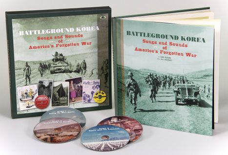 Text: "BATTLEGROUND KOREA Songs and Sounds of America's Forgotten War". Sammleredition mit Buch und CDs.