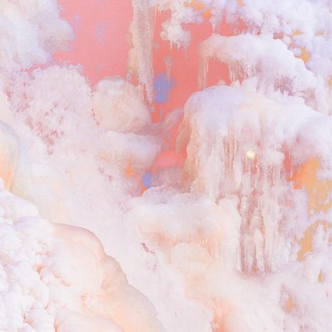 Ein pastellfarbenes, abstraktes Gemälde mit weiss-rosa Wolkenstrukturen auf einem rosafarbenen Hintergrund.