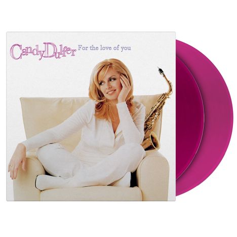 Text: "Candy Dulfer For the love of you". Frau in Weiß auf Sofa mit Saxophon, zwei pinke Schallplatten im Hintergrund.