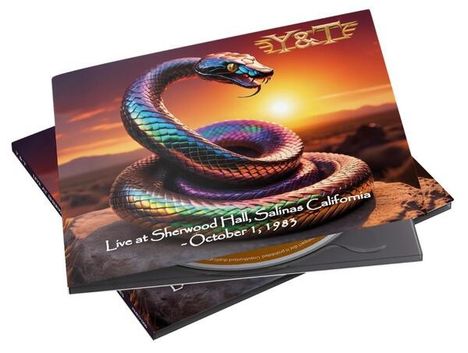 "Y&T", "Live at Sherwood Hall, Salinas California - October 1, 1983". Eine Schlange in schillernden Farben vor Sonnenuntergang.