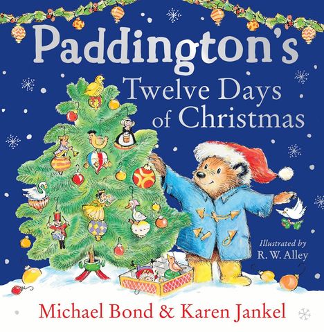 "Paddington's Twelve Days of Christmas" steht über einem festlich geschmückten Baum mit dem Bär in blauer Jacke.
