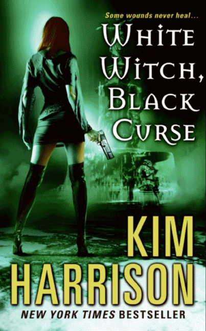 Kim Harrison: White Witch, Black Curse, Buch