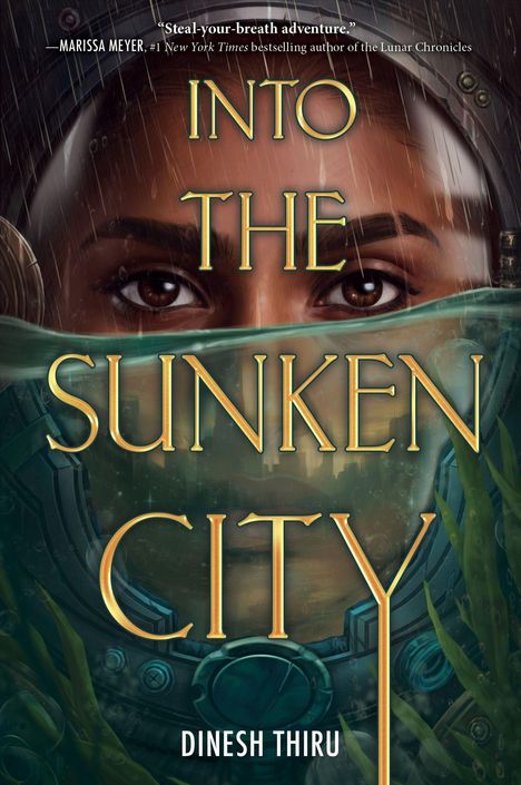 „INTO THE SUNKEN CITY“ von Dinesh Thiru. Ein Gesicht hinter einem Glashelm, von Wasser umgeben.