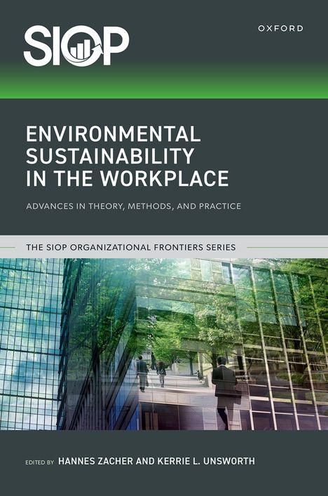 "ENVIRONMENTAL SUSTAINABILITY IN THE WORKPLACE." Modernes Gebäude mit Bäumen im Spiegelbild; SIOP-Logo oben.