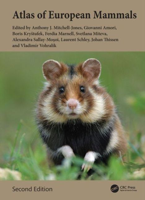 Titel: "Atlas of European Mammals" mit Editorenliste. Ein possierlicher Hamster schaut direkt in die Kamera.