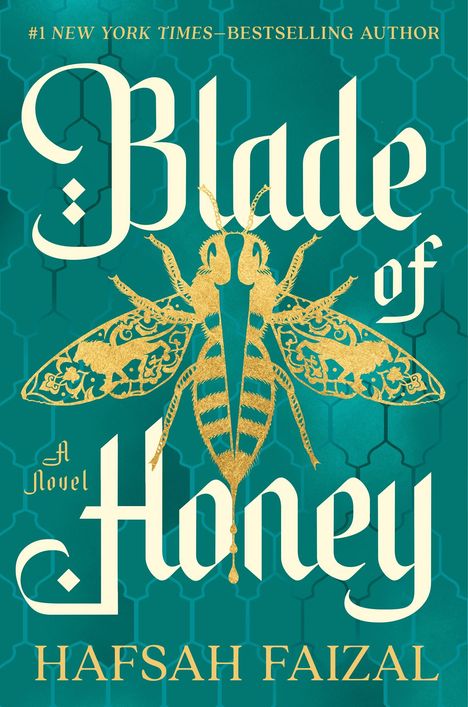 "Blade of Honey" steht in großen, eleganten Buchstaben. Goldene Biene auf grünem Hintergrund mit Wabenmuster.