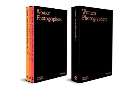 Clara Bouveresse: Women Photographers (Slipcased set), Buch