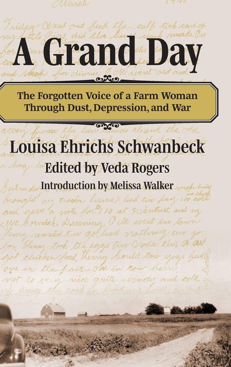 "A Grand Day" und "The Forgotten Voice..." sind prominent. Sepiafarbene Landschaft mit Auto, Feldweg und Bauernhof im Hintergrund.