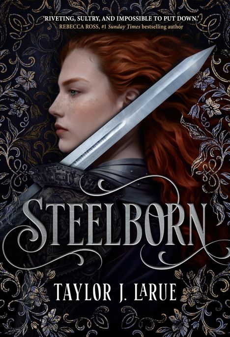 "STEELBORN" und "TAYLOR J. LARUE". Porträt einer Frau mit Schwert und roten Haaren vor floralem Muster.