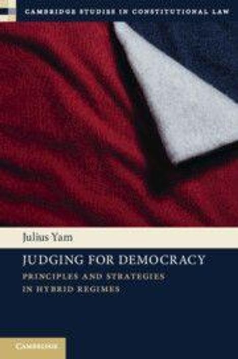 Ein Buchcover mit dem Titel "Judging for Democracy" von Julius Yam, rote und blaue Stofffalten als Hintergrund.