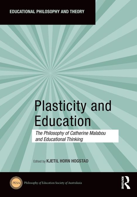 "Plasticity and Education" oben. Strahlenmuster auf grünlichem Hintergrund, Logo unten links (PESA) und Verlag je rechts.